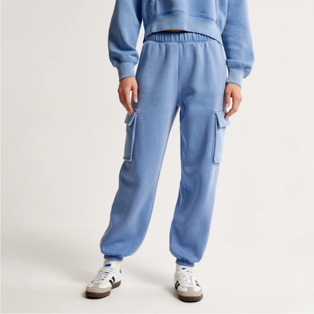 Abercrombie Essential Oversized Cargo Sunday Sweatpant